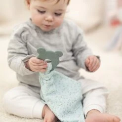 NATTOU Silikonbiss Ohne BPA Mit Baumwolldecke 28 X 28 Cm Mint -Nattou 72b6fb07db2ddce5303645e1cb5da693